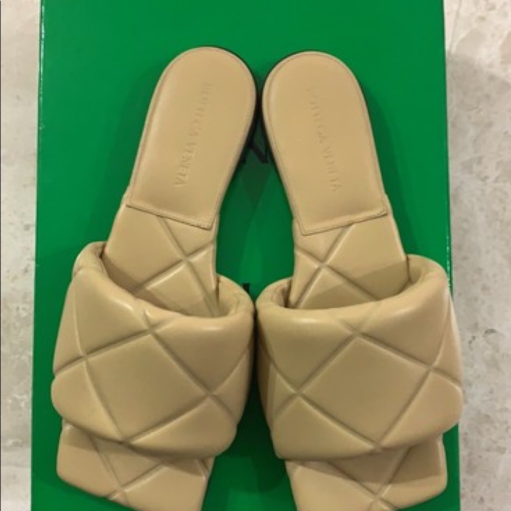 Bottega Veneta Lido sandals